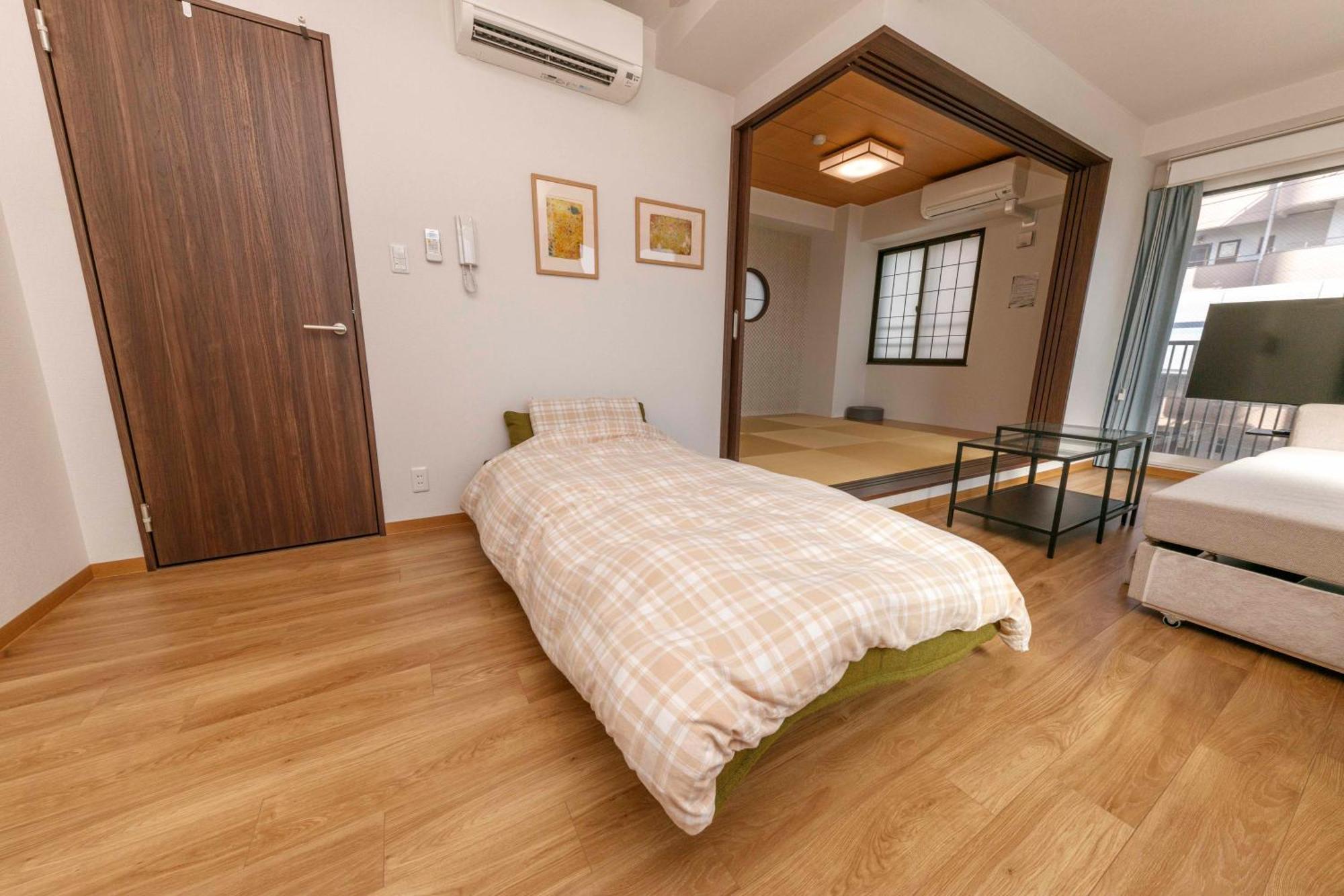 Gamadas Bld Prefektura Tokio Pokoj fotografie
