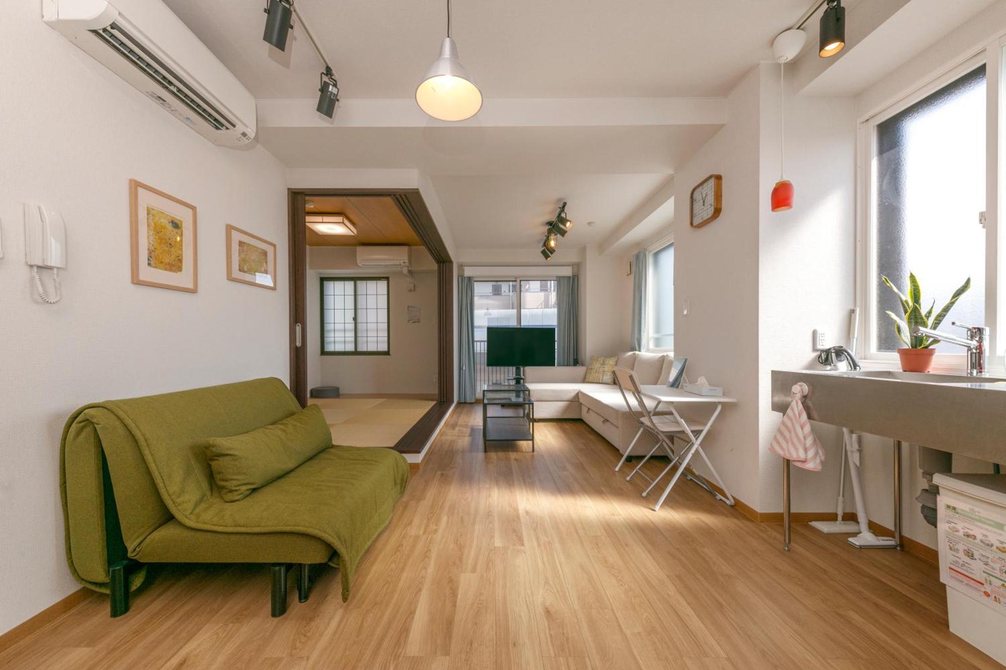 Gamadas Bld Prefektura Tokio Pokoj fotografie