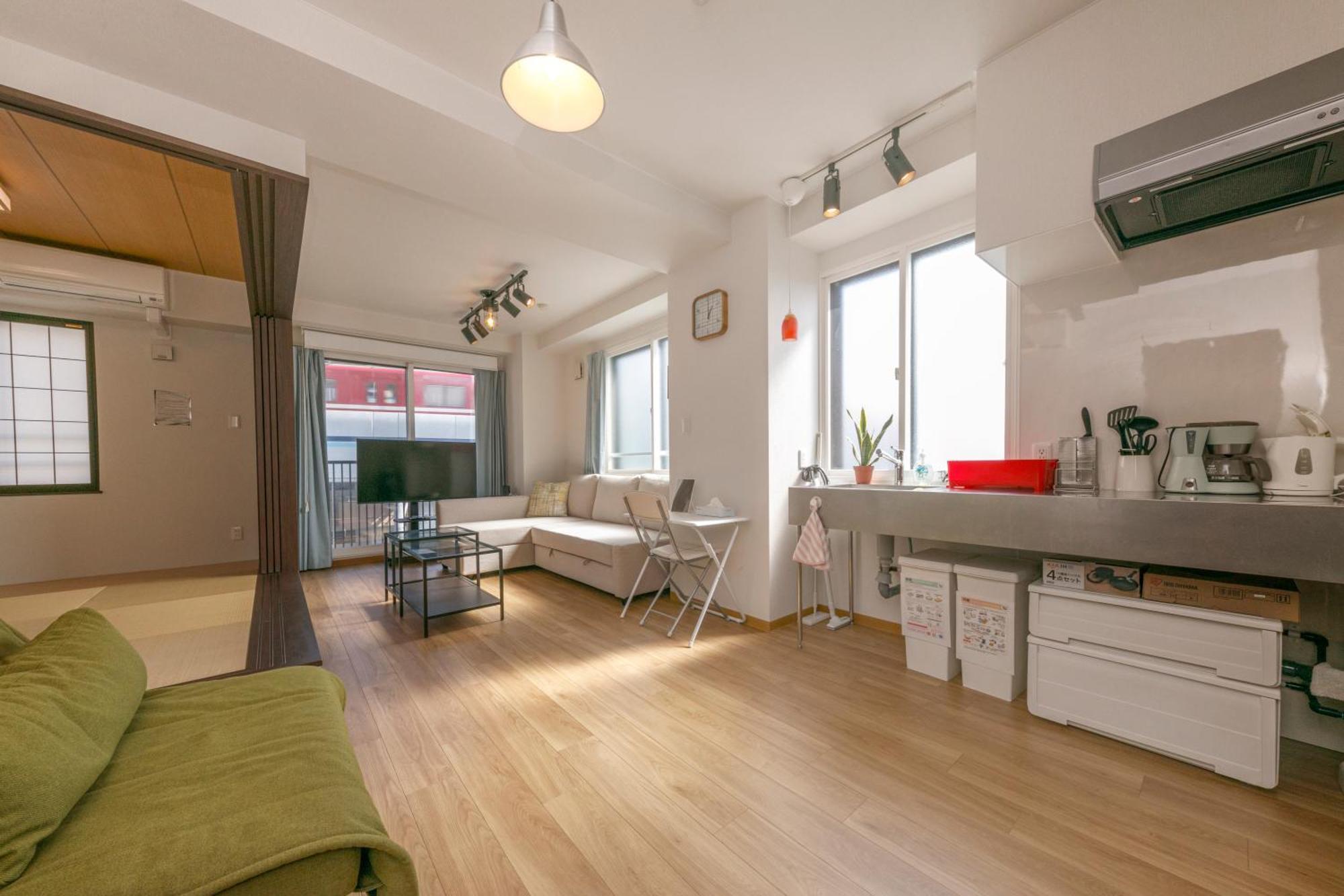 Gamadas Bld Prefektura Tokio Pokoj fotografie