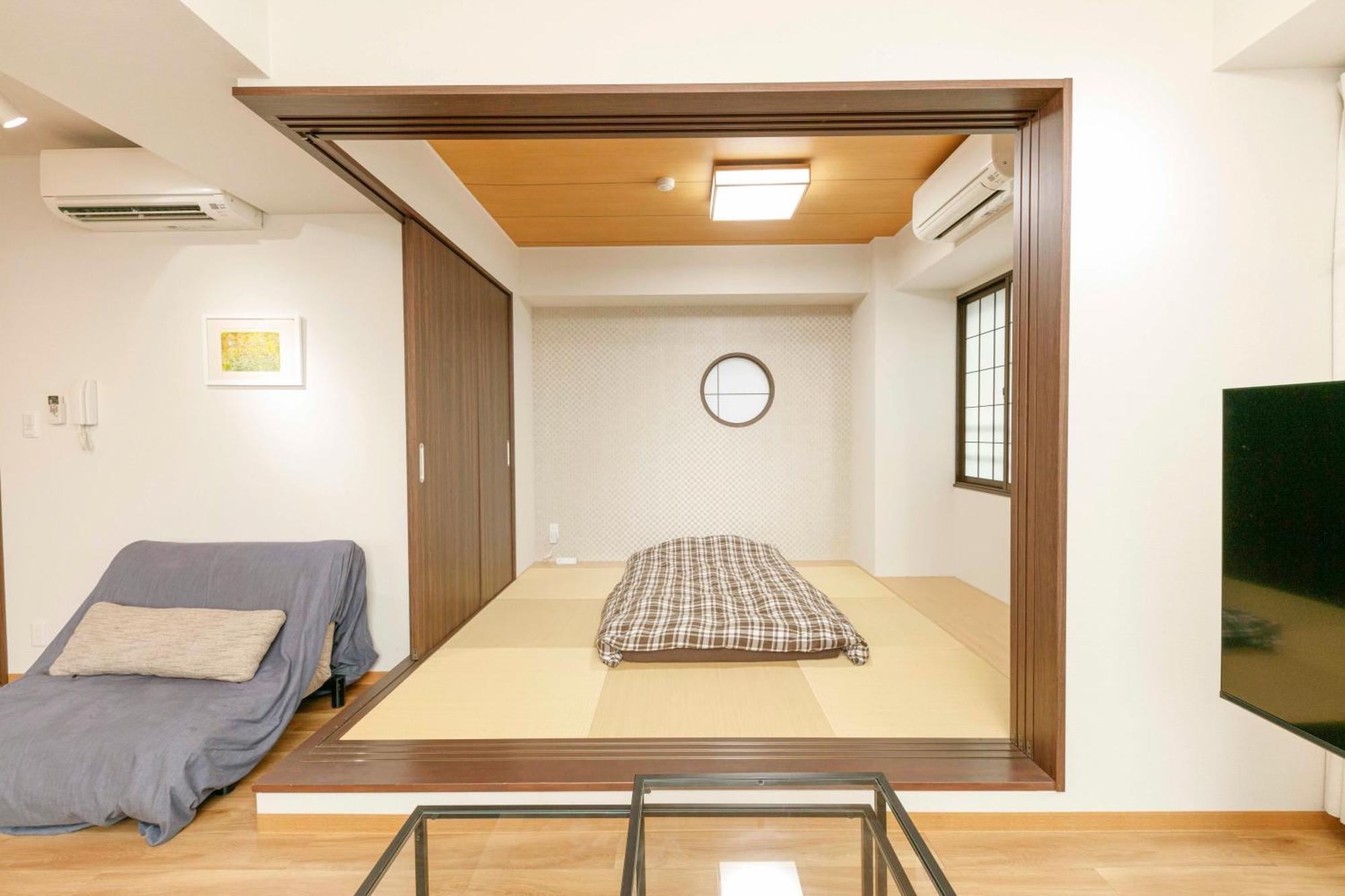 Gamadas Bld Prefektura Tokio Pokoj fotografie