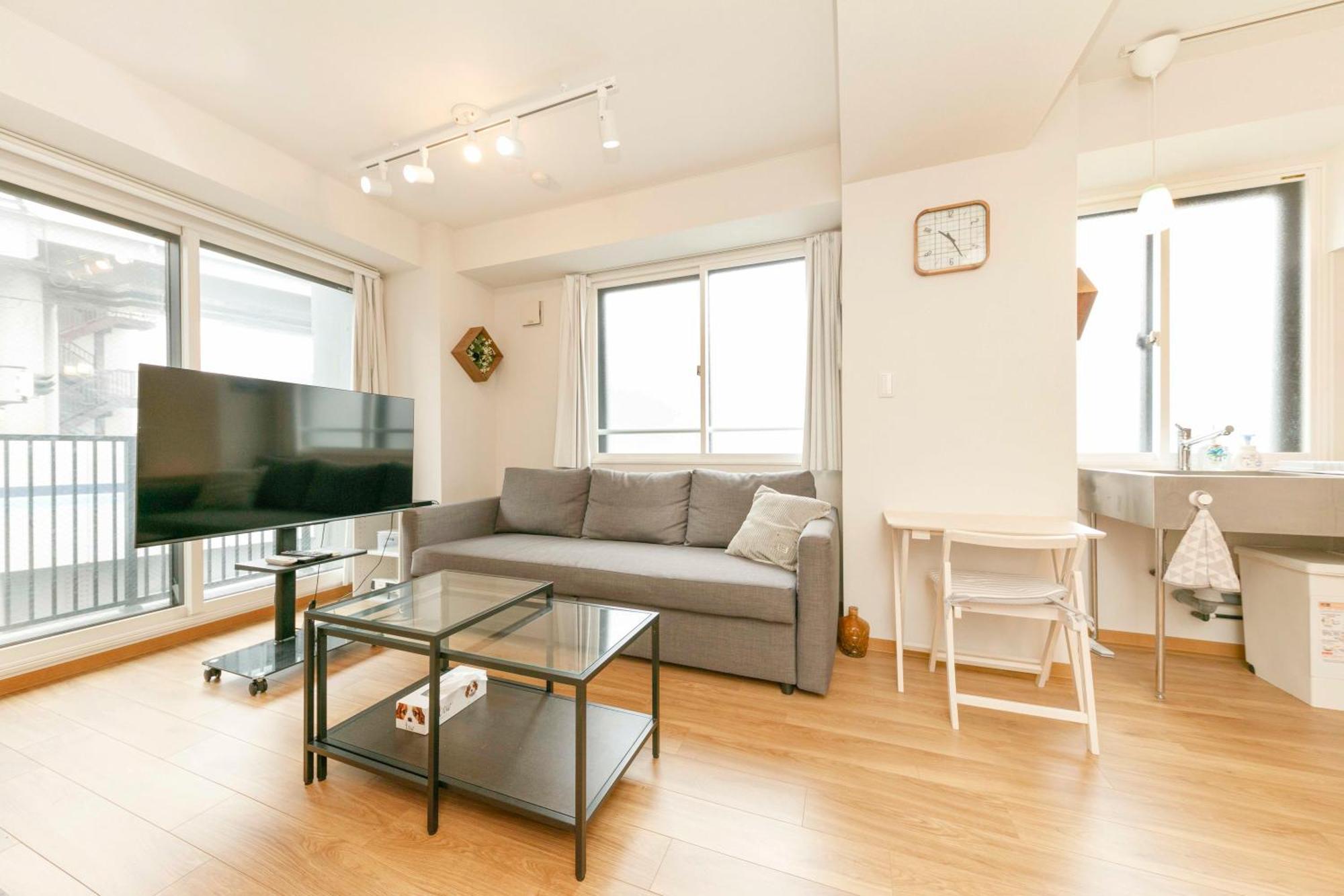 Gamadas Bld Prefektura Tokio Pokoj fotografie