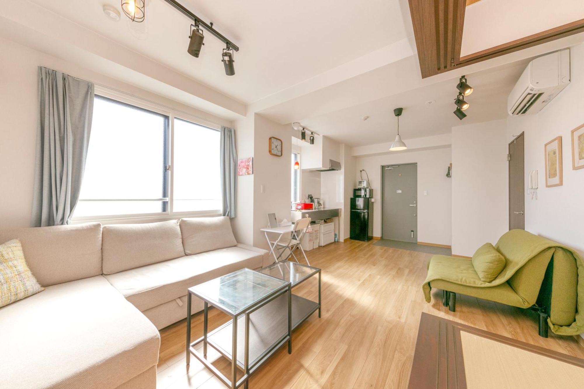 Gamadas Bld Prefektura Tokio Pokoj fotografie